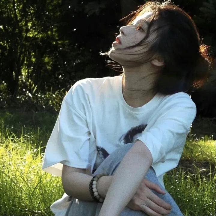 泄露春光